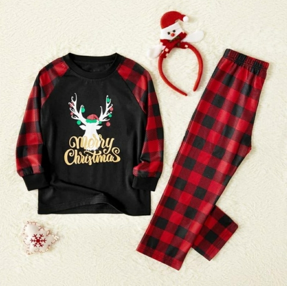 By Zari Other - Kids unisex Christmas pajamas‎
